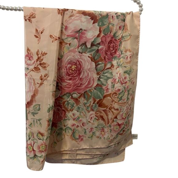 Vintage Laura Ashley Silk floral Scarf shabby cottage chic 35” square Italy pink - Picture 7 of 7